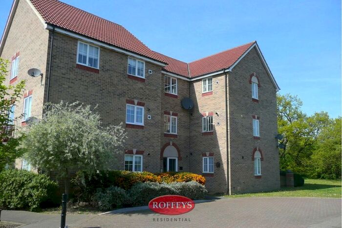 1 Bedroom Flat To Rent In Osprey Court, Waltham Abbey, EN9