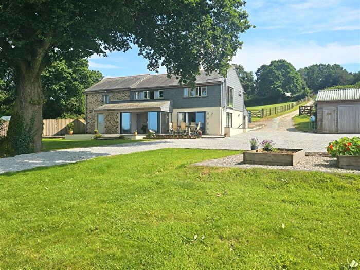5 Bedroom Barn Conversion For Sale In Latchley, Gunnislake, PL18