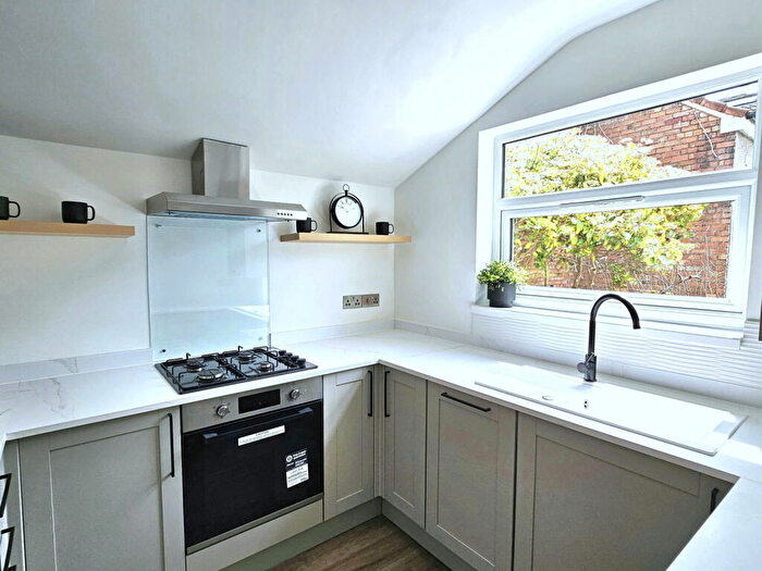 2 Bedroom Maisonette For Sale In Sandy Park Road, Bristol, BS4