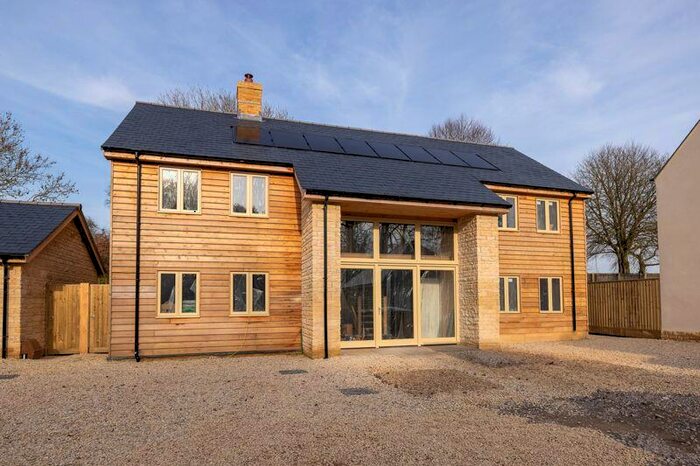 4 Bedroom Detached House For Sale In Stunning Detached New Barn Style Home., BA22