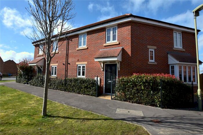 3 Bedroom Semi-Detached House To Rent In Lisa Head Avenue, Didcot, OX11