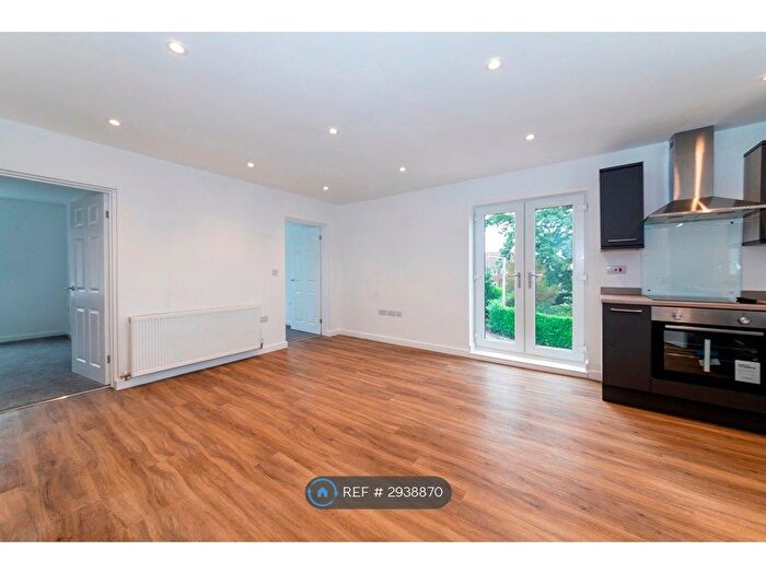 2 Bedroom Flat To Rent In Archer Road, Nottingham, NG9
