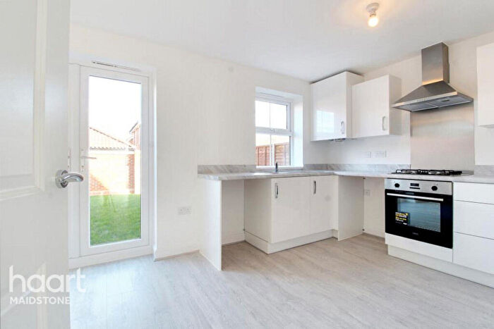 3 Bedroom Semi Detached House To Rent In Beatrix Drive, Aylesford, ME20