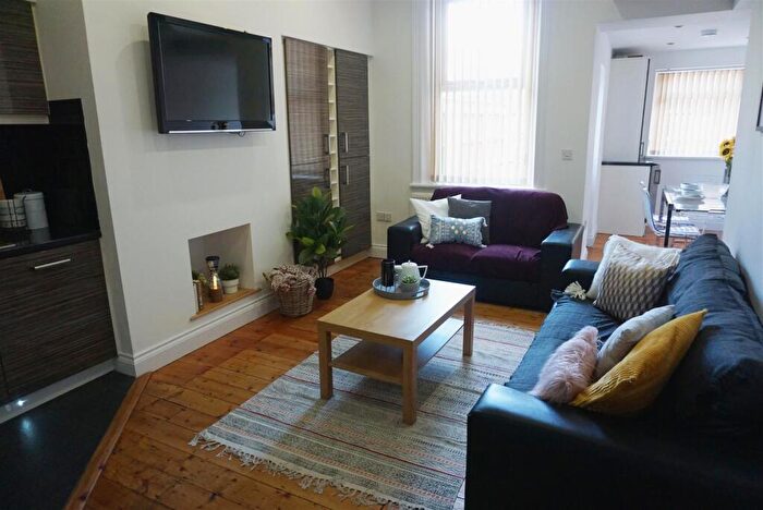 5 Bedroom End Of Terrace House To Rent In Cardigan Terrace, Heaton, NE6