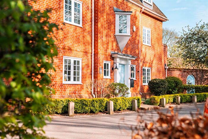 4 Bedroom Town House For Sale In Almoners Field, Bury St. Edmunds, IP33