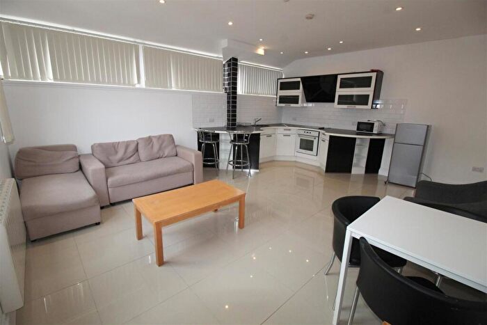 2 Bedroom Apartment To Rent In Back West Crescent, Lytham St Annes, FY8