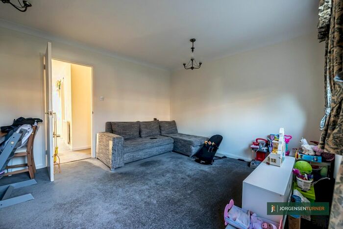 2 Bedroom Terraced House To Rent In Waldeck Road, London, W4