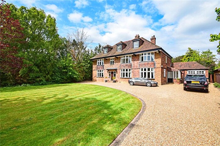 8 Bedroom Detached House To Rent In Bourn Road, Caxton, Cambridge, CB23