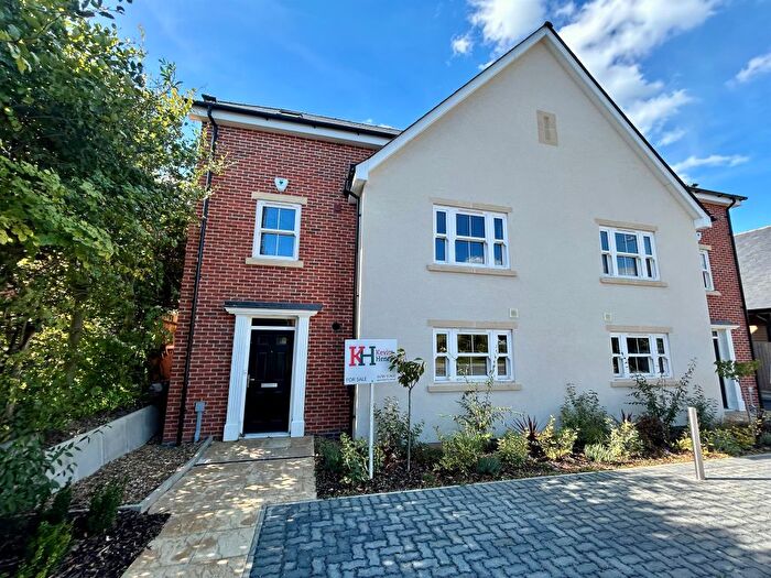 5 Bedroom Semi-Detached House For Sale In Thaxted Road, Saffron Walden, CB11
