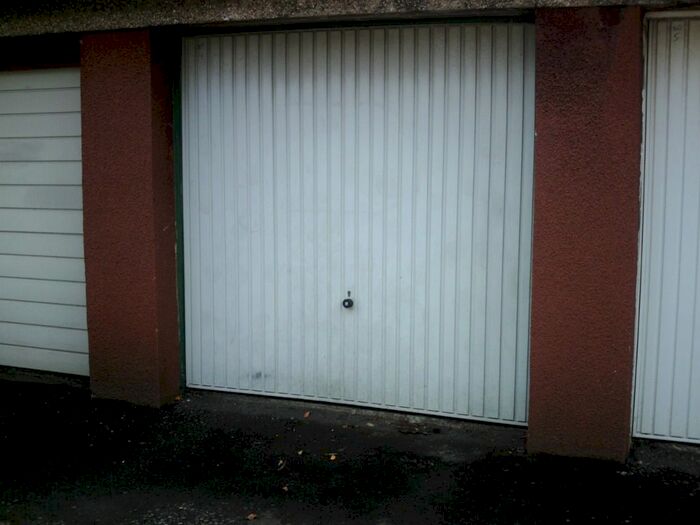 Parking/garage To Rent In Orchard Brae Gardens, Comely Bank, Edinburgh EH4