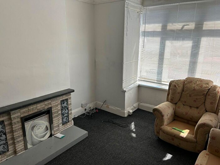 3 Bedroom Terraced House For Sale In Llewellyn Road, Leamington Spa, Warwickshire, CV31