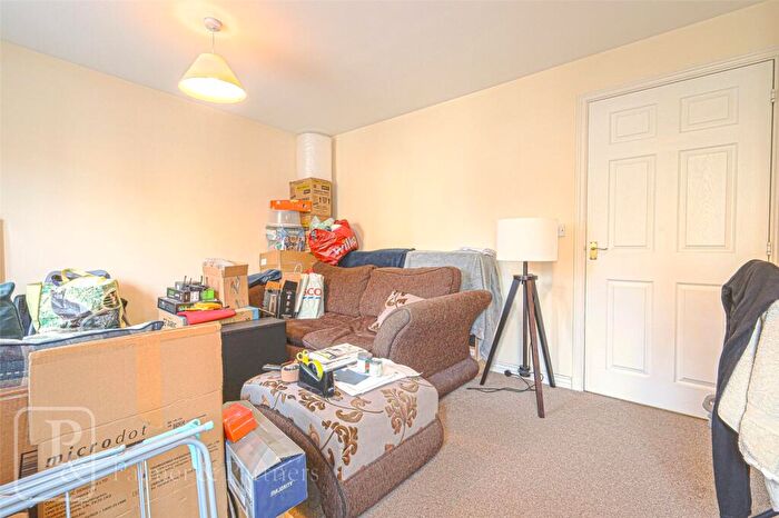 2 Bedroom Apartment To Rent In Bradford Drive, Colchester, Essex, CO4