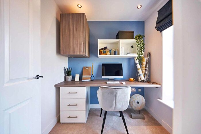 3 Bedroom Detached House For Sale In Blackbird Road, Fleckney, Leicestershire, LE8