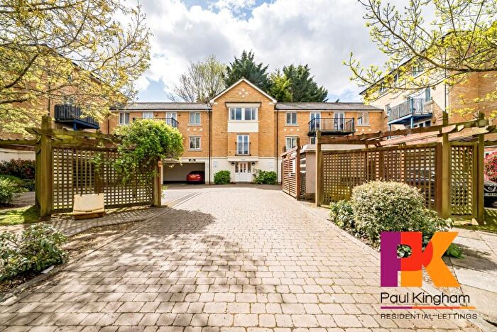 2 Bedroom Flat To Rent In Peddle Court, High Wycombe, HP11