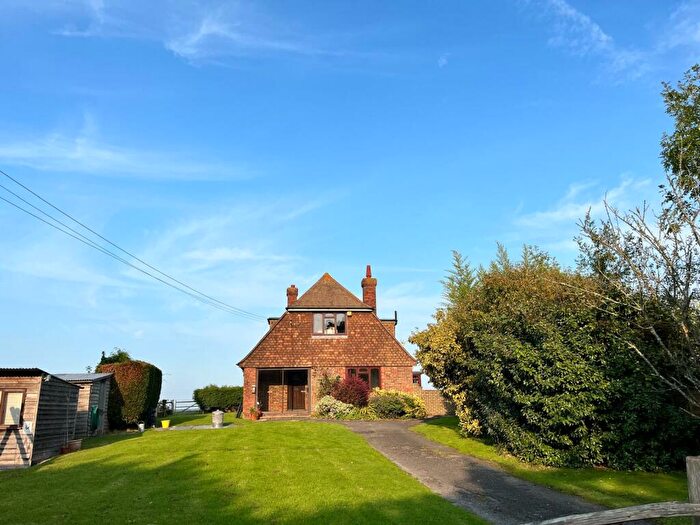 2 Bedroom Detached Bungalow To Rent In Herstmonceux, Hailsham, BN27