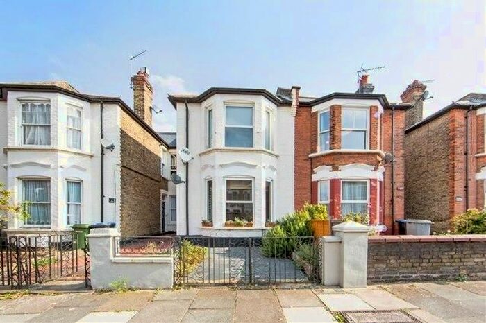 2 Bedroom Flat To Rent In Holland Road, London, NW10