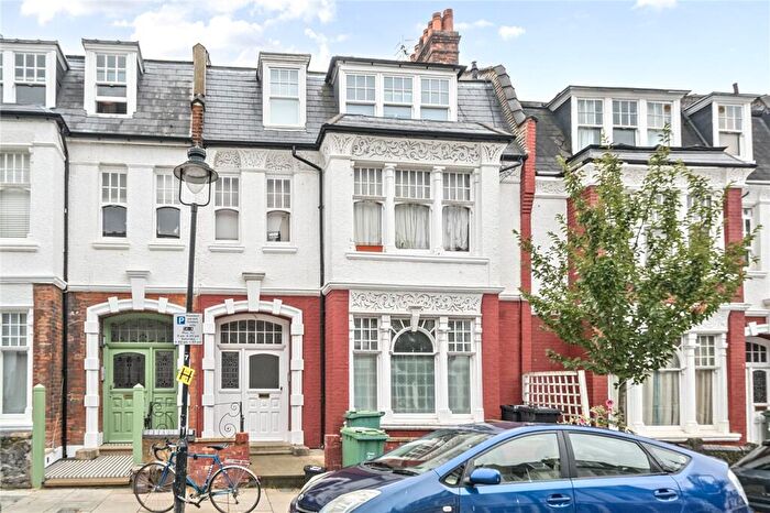 4 Bedroom Apartment For Sale In Howitt Road, London, NW3