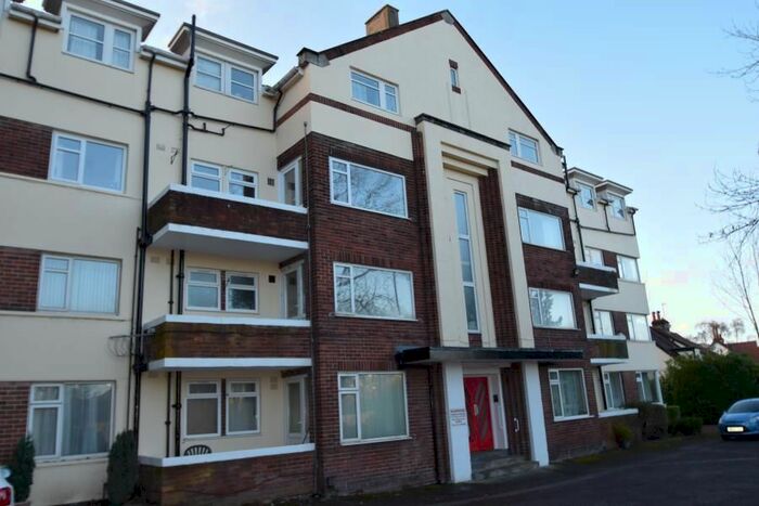 2 Bedroom Flat To Rent In Bradford Road, Bingley BD16