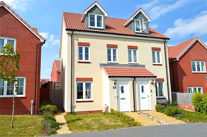 3 Bedroom Semi Detached House For Sale In Sixpence Drive, North Petherton, Bridgwater, Somerset, TA6