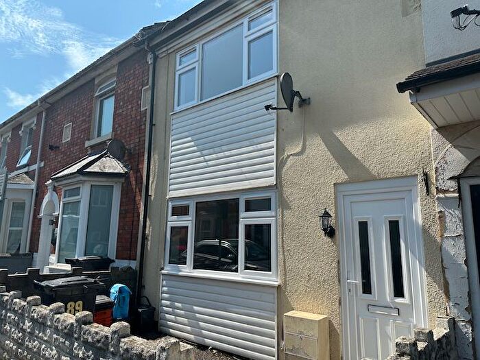 3 Bedroom Terraced House To Rent In Hythe Road, Swindon, SN1