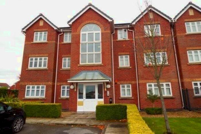 2 Bedroom Flat To Rent In Rollesby Gardens, St. Helens WA9