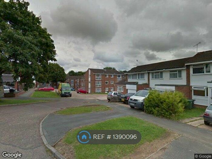 2 Bedroom Flat To Rent In Cleves Road, Hemel Hempstead, HP2