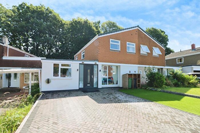 3 Bedroom Semi-Detached House For Sale In Edmund Close, Downend, Bristol, BS16