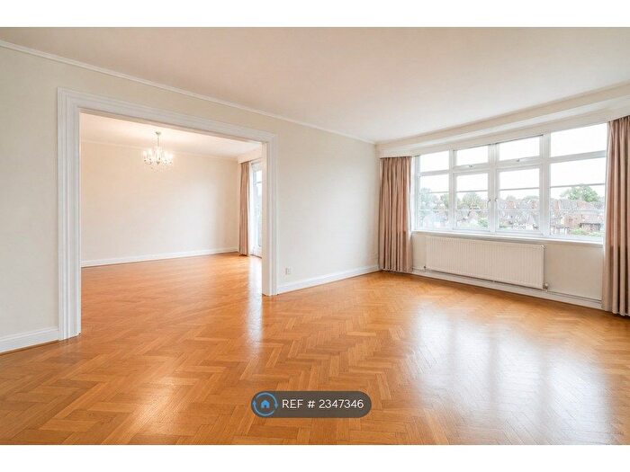 2 Bedroom Flat To Rent In Mount Avenue, London, W5
