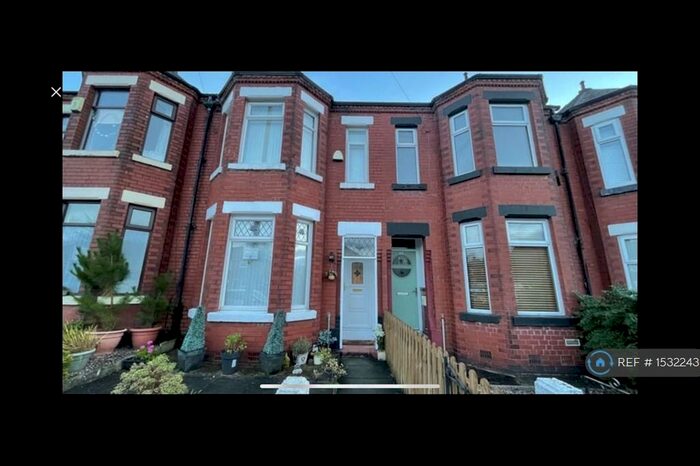 2 Bedroom Terraced House To Rent In Light Oaks Road, Salford, M6