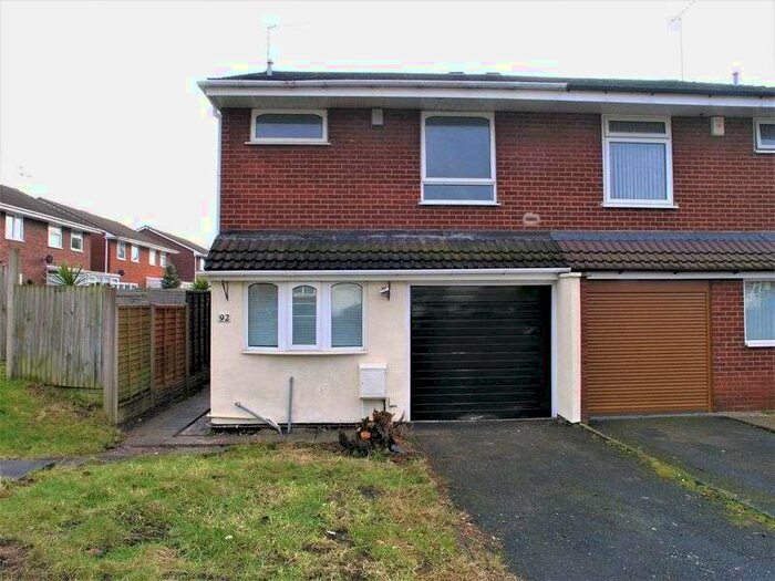 3 Bedroom Property To Rent In Gordon Crescent, Brierley Hill, DY5