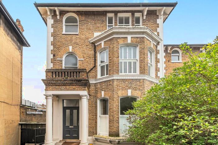 2 Bedroom Flat To Rent In Burnt Ash Road Lee, SE12