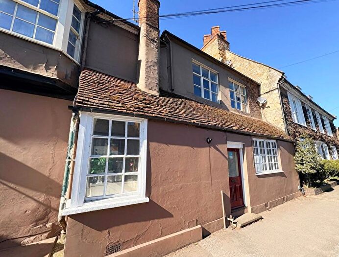 1 Bedroom Studio To Rent In Bridge Street, Olney, MK46