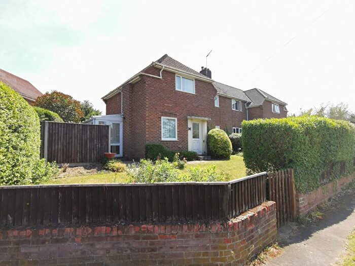 3 Bedroom Semi-Detached House For Sale In Throckmorton Road, Bungay, NR35