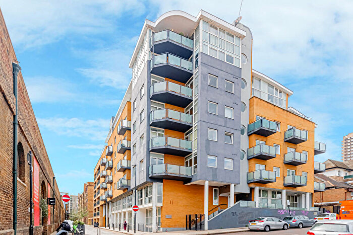 1 Bedroom Flat To Rent In Artichoke Hill, Wapping, E1W