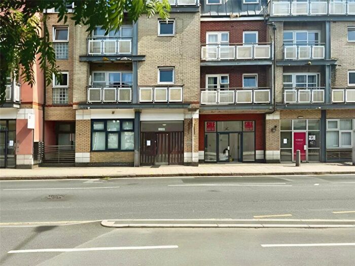 1 Bedroom Flat To Rent In London Road, Kingston Upon Thames, KT2