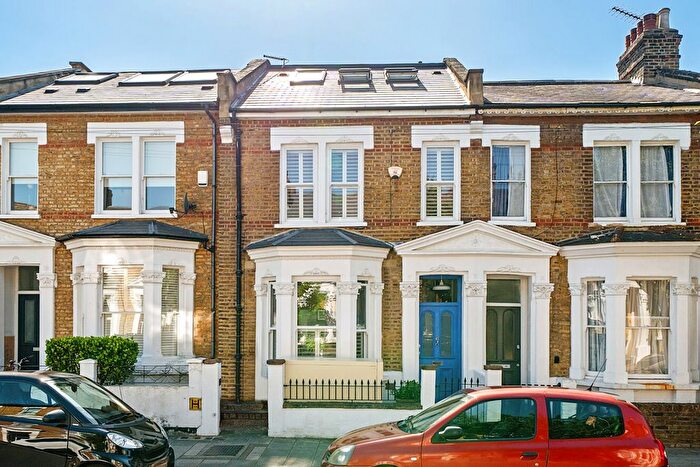 5 Bedroom Detached House For Sale In Tasman Road, Clapham, London, SW9