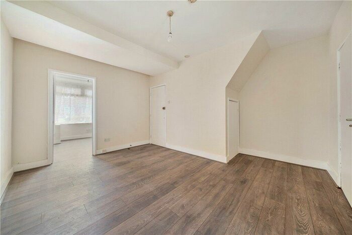 1 Bedroom Flat To Rent In Skeltons Lane, Leyton, E10