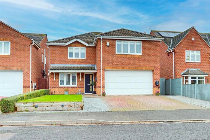 5 Bedroom Detached House For Sale In Linden Grove, Gedling, NG4