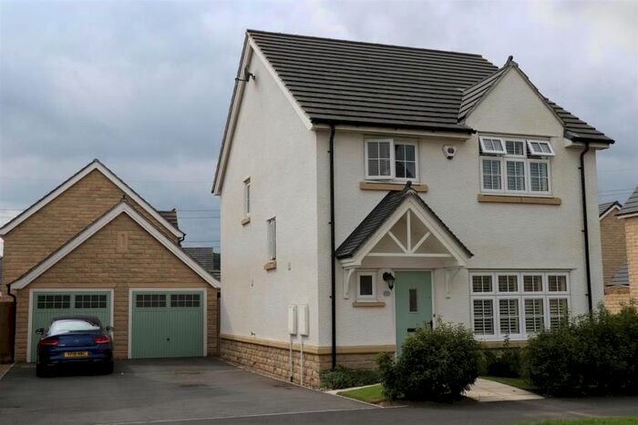 4 Bedroom Property To Rent In Bletchley Road, Horsforth, Leeds, LS18