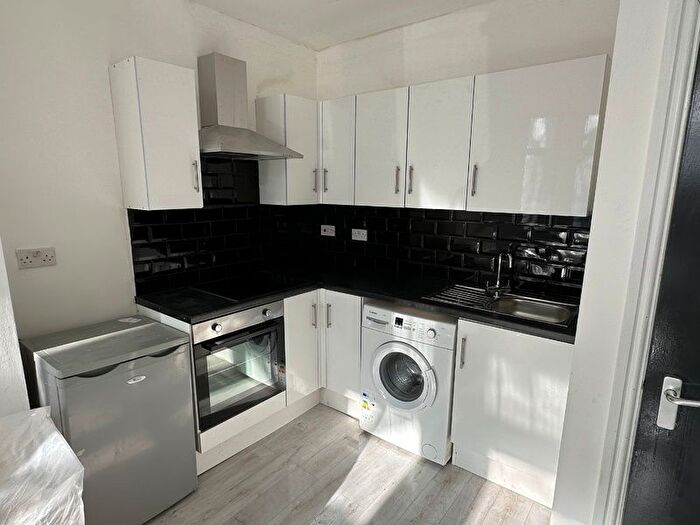 4 Bedroom Flat To Rent In Marlborough Road, Roath, Cardiff, CF23