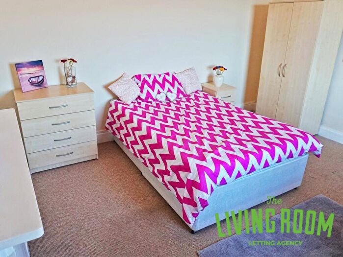 5 Bedroom House To Rent In Terrace Road, Mount Pleasant, Swansea, SA1
