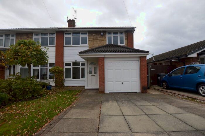 3 Bedroom Semi-Detached House To Rent In Colwyn Drive, Hindley Green, Wigan, WN2