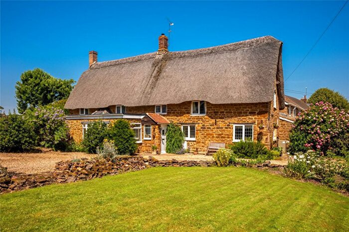 4 Bedroom Cottage For Sale In Thorpe Road, Upper Wardington, Oxfordshire, OX17