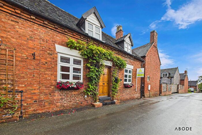 2 Bedroom Cottage To Rent In School House Lane, Abbots Bromley, WS15