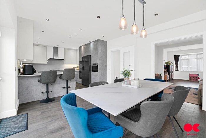 4 Bedroom Semi-Detached House To Rent In Devonshire Road, Hornchurch, RM12