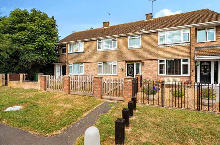 3 Bedroom Terraced House For Sale In East Hill Road, Houghton Regis, Dunstable, LU5