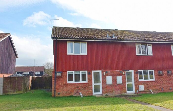 2 Bedroom Semi-Detached House To Rent In Aureole Walk, Newmarket, CB8