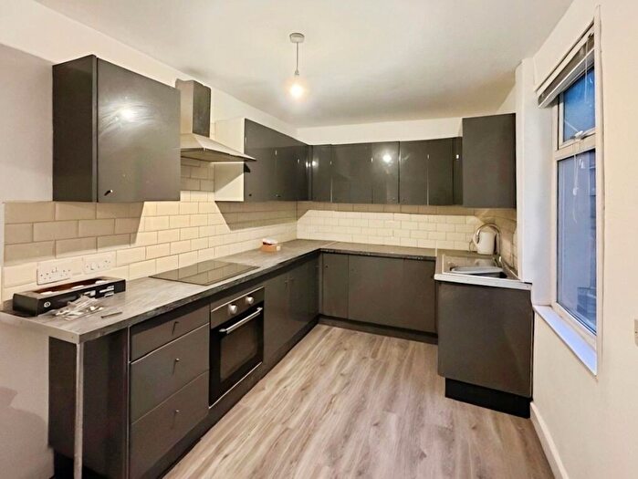 4 Bedroom Terraced House To Rent In Grosvenor Street, Blackpool, FY1