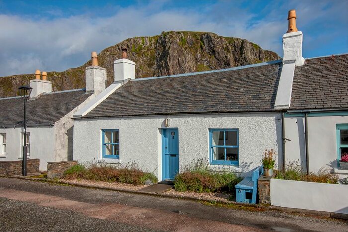1 Bedroom Cottage For Sale In By Oban, Argyll, PA34
