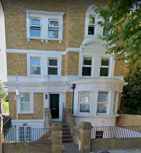 4 Bedroom Flat To Rent In Altenburg Gardens Battersea, SW11